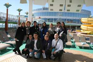 Un grupo de agentes de viajes de Almeida Viajes completan su formación con la visita a un crucero