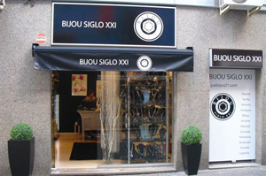 La alta bisutería de Bijou Siglo XXI continúa su expansión a nivel nacional,  la cadena de bisutería acaba de abrir sus puertas en la Comunidad Canaria.