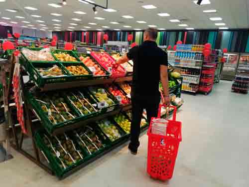 EROSKI inaugura un nuevo supermercado franquiciado en Chozas de Canales 