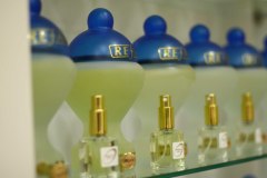 Franquicia Refan-perfumería a granel de alta calidad y cosmética natural